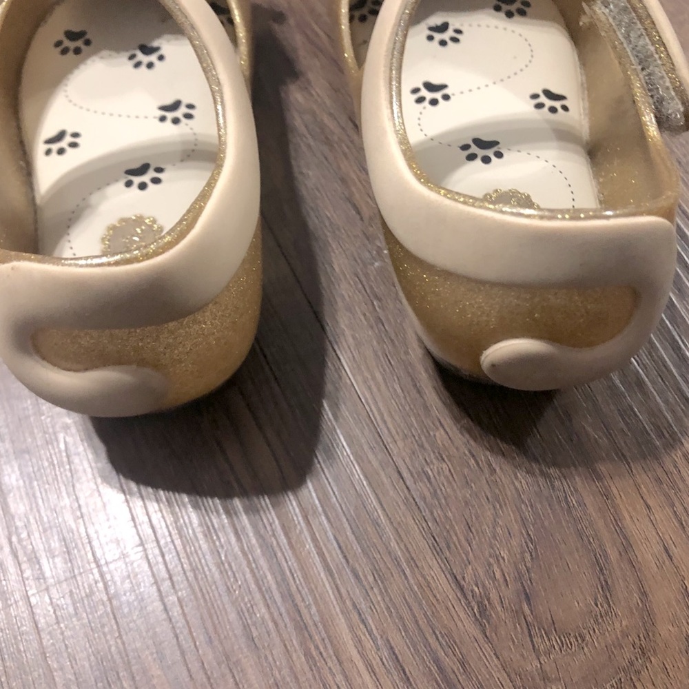 CAT Mini Melissa Ultragirl Gold Mary Jane Shoes Sz 7 - Picture 4 of 13
